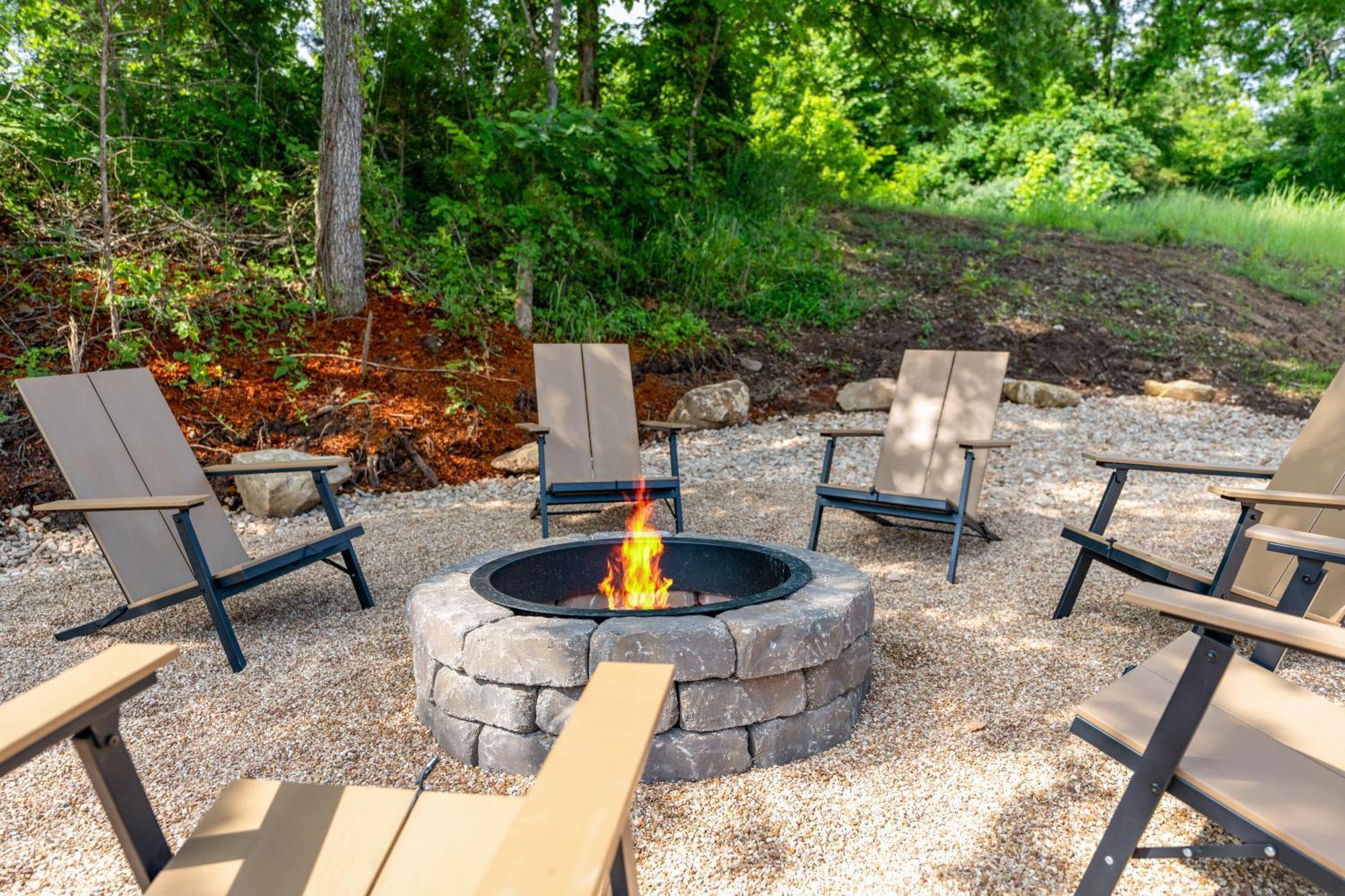 Hollister New Ozark Oasis Luxe Cabin Retreat With Hot Tub מראה חיצוני תמונה