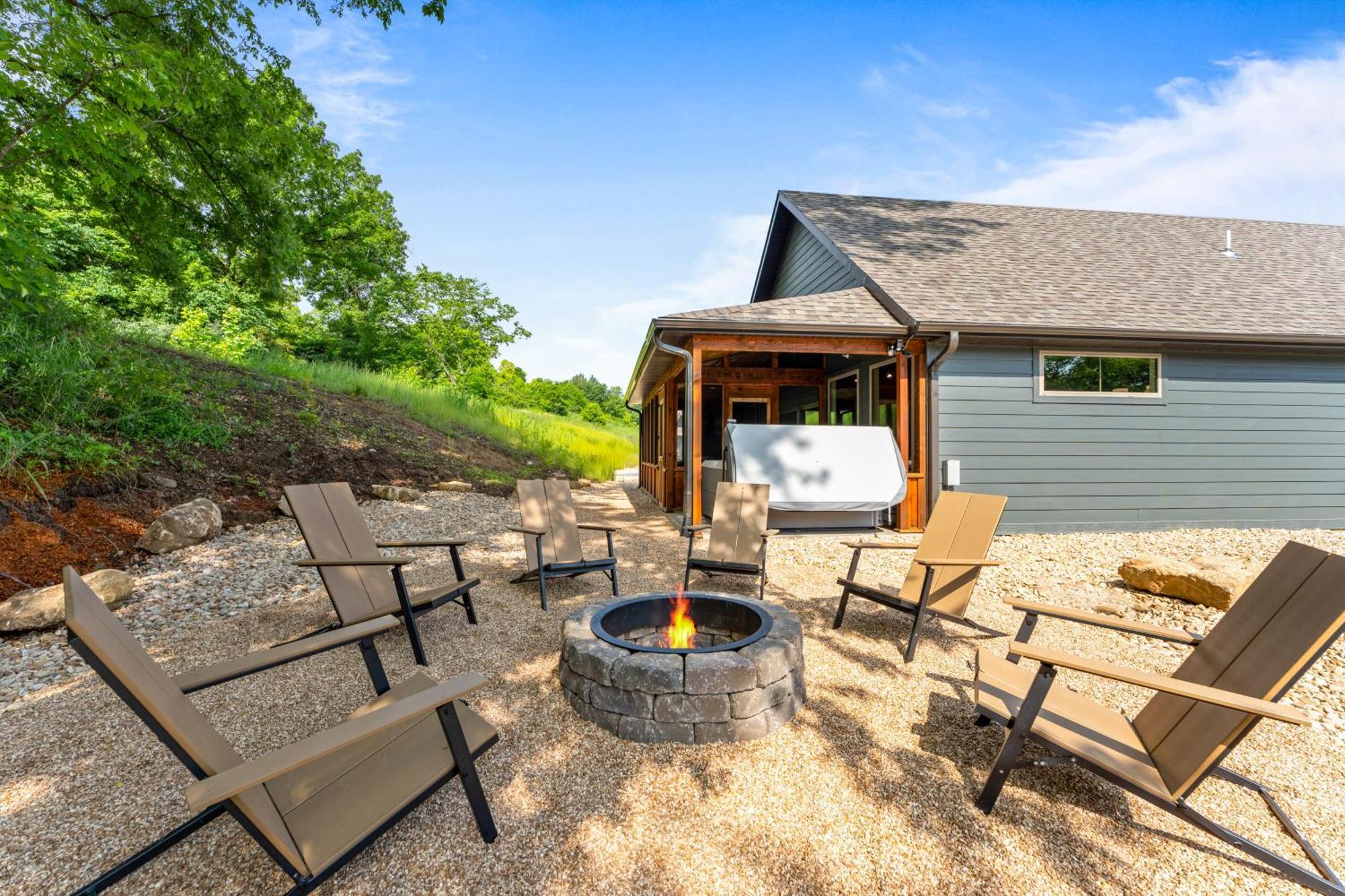 Hollister New Ozark Oasis Luxe Cabin Retreat With Hot Tub מראה חיצוני תמונה