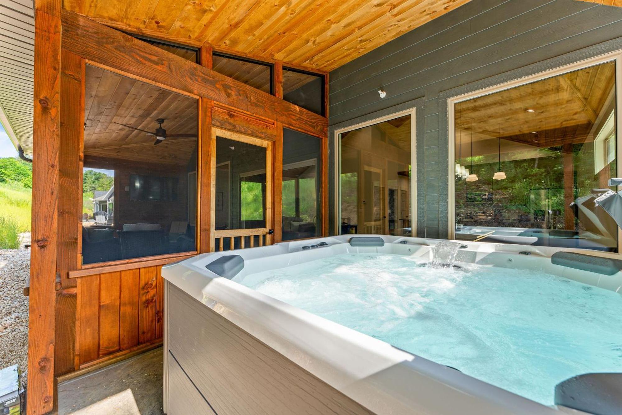 Hollister New Ozark Oasis Luxe Cabin Retreat With Hot Tub מראה חיצוני תמונה